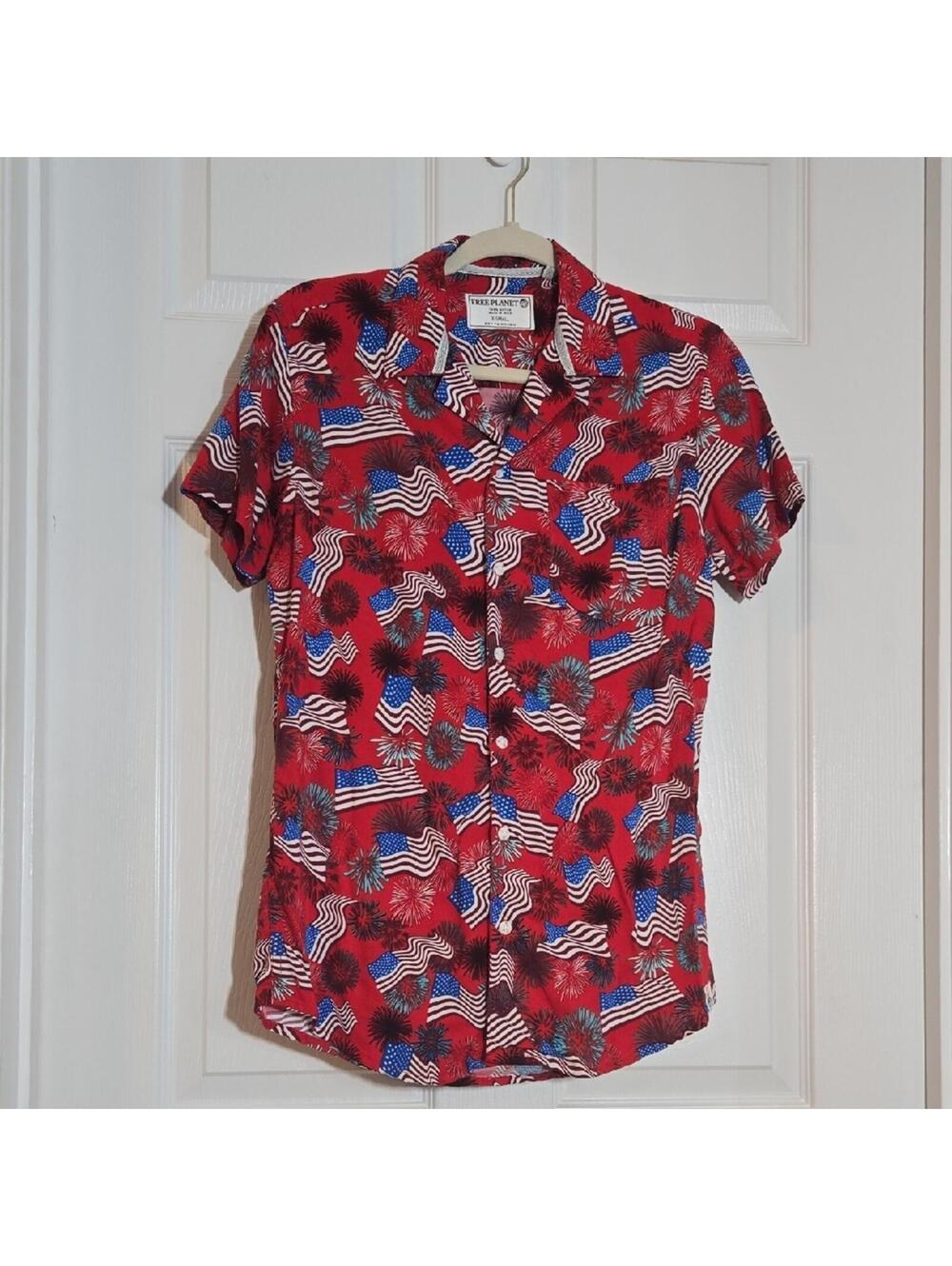 Free Planet Red and Blue Patriotic Print Shirt Size XS New